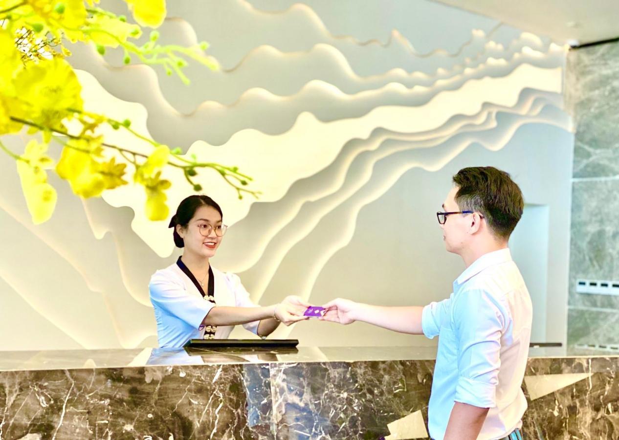 Muong Thanh Luxury Saigon Hotel Ho-Chi-Minh-Stadt Exterior foto